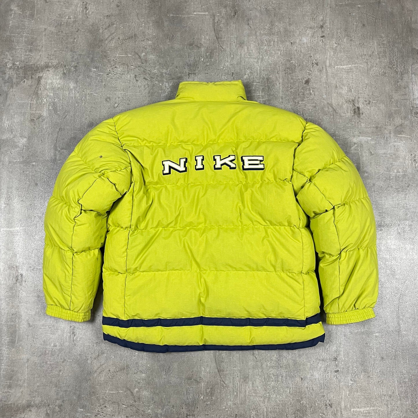 Nike Winterjacke (L)