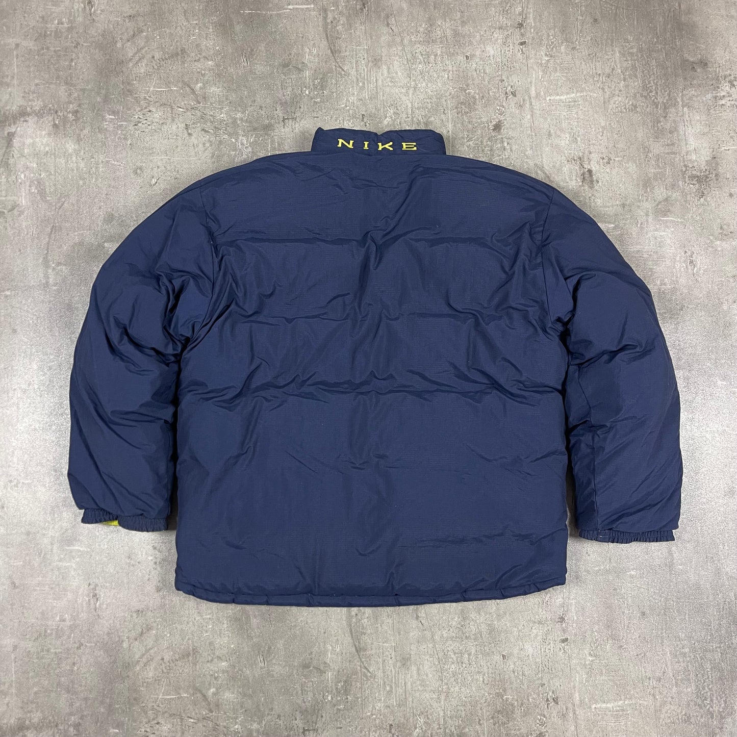 Nike Winterjacke (L)