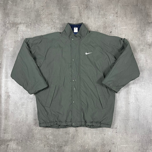 Nike Winterjacke (L)