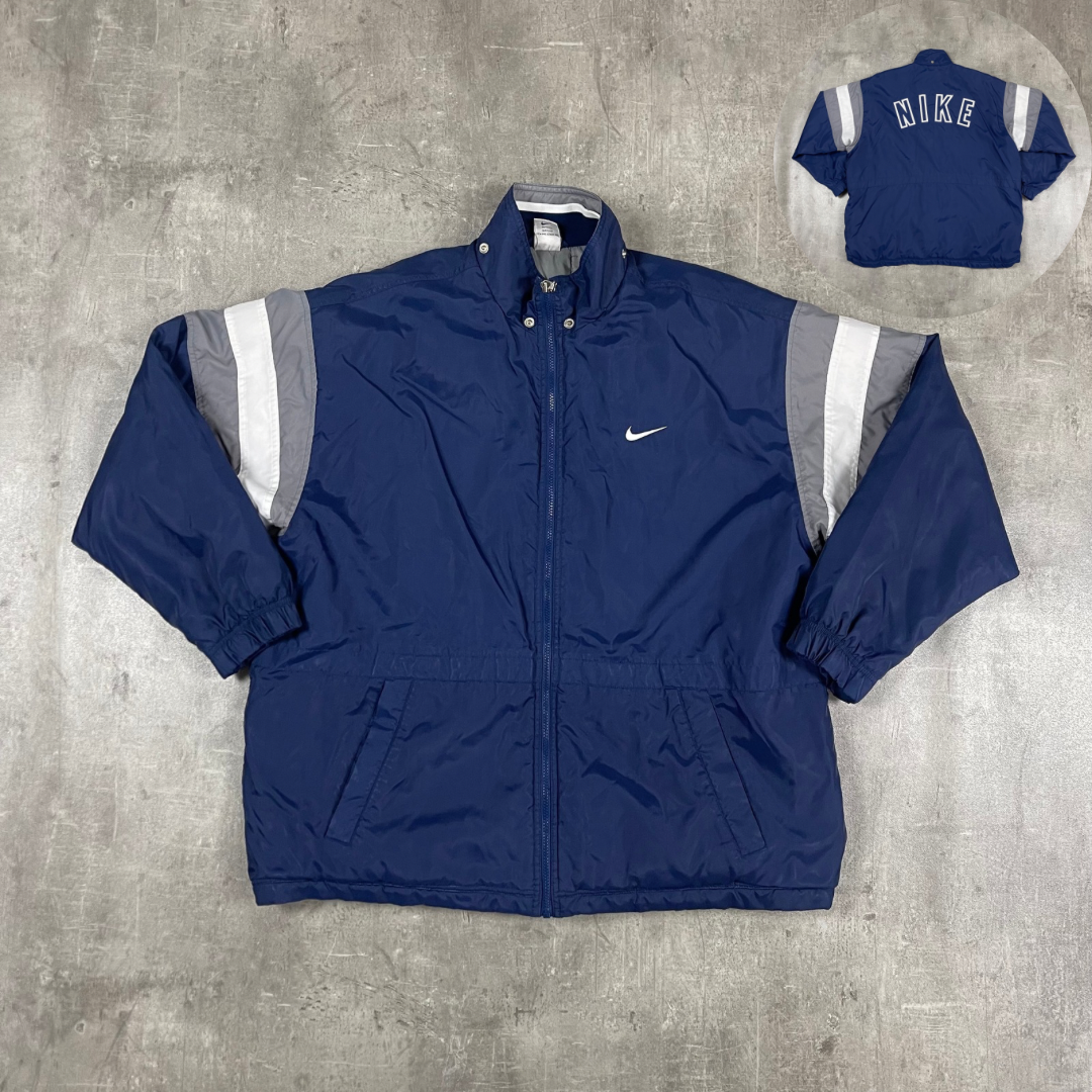 Nike Winterjacke (XL)