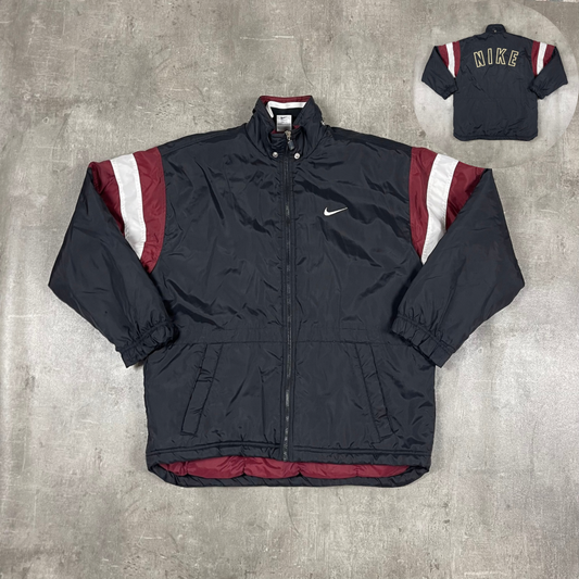 Nike Winterjacke (M)